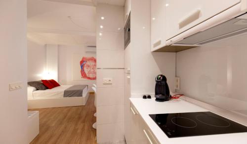 San Justo Plaza - image 9