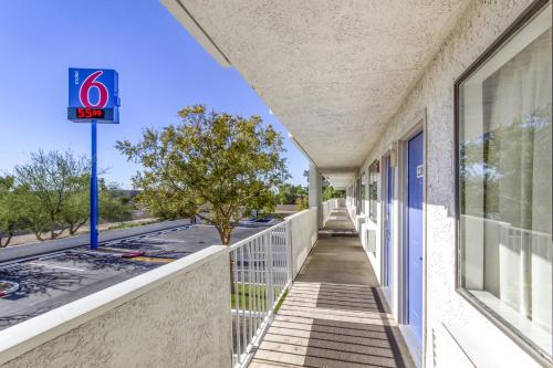 Motel 6-Phoenix, AZ - West