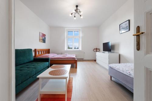 1 king bed, 1 twin bed, 1 sofa bed