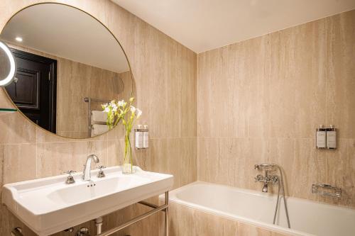 Hotel Barsey by Warwick - image 9