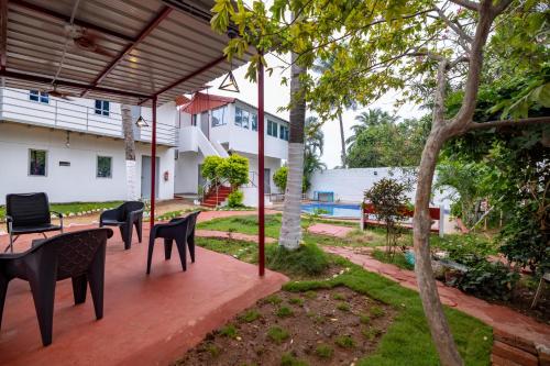 Sri Sai Holiday Inn in Auroville Road