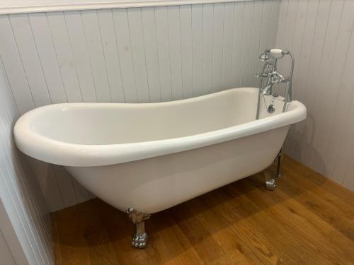 ห้องน้ำ, Marine Rooms in ทัชโซ