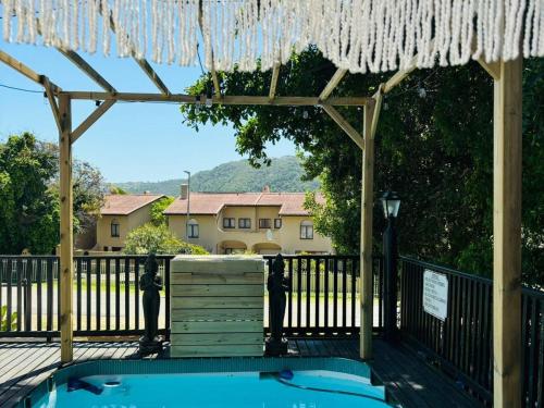 Double Room with Pool View image 2