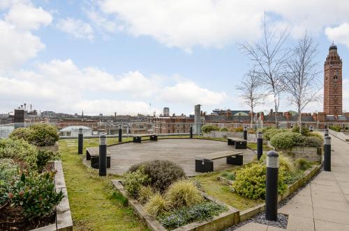 Native Victoria - image 8