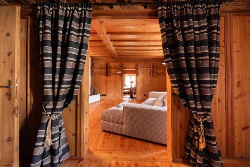 Three-Bedroom Superior Apartment