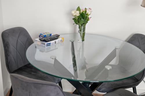 Central Reading - 3 bed apartment, Рединг (фото 4)