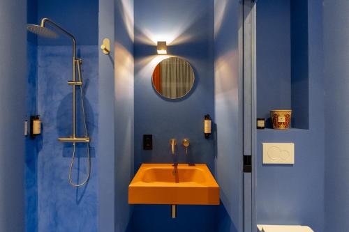 Single Room image 2