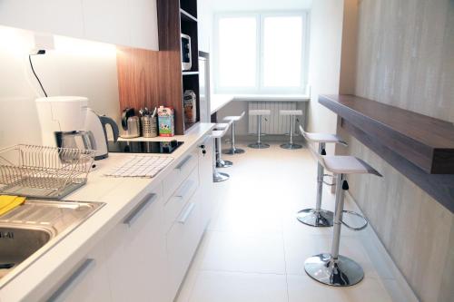 ห้องครัว, คาราวาน อินน์ (Karavan Inn) in วราซาร์