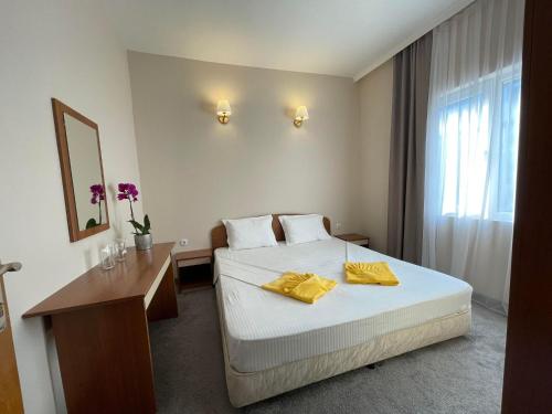 Apartment with View and Balcony image 10