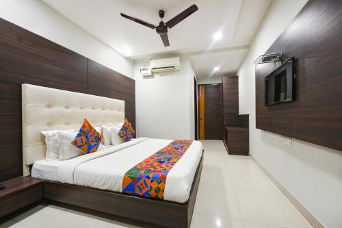 1 queen bed