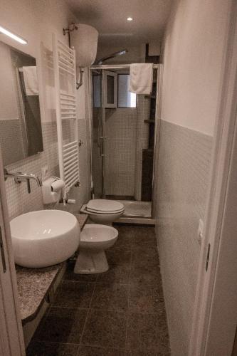 Home Holiday Rome - San Lorenzo, Rom (Foto 8)
