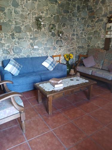 Skats, George's House in Askas