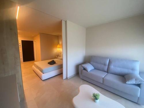 Piscina Chic con gran Terraza in อัลคูเซร์