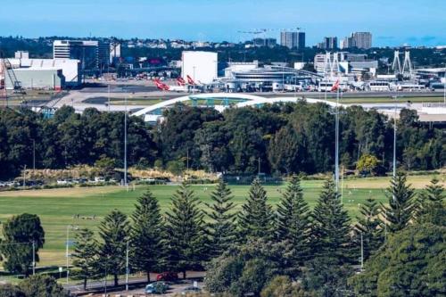 Lakeview Luxury 3Bedrooms Apt Wolli Creek close to Airport CBD