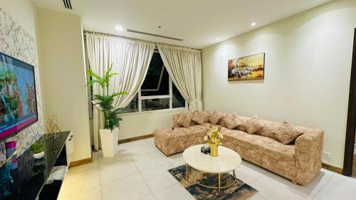 Luxurious One bed penta square with stunning view - image 13