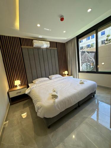 001 AL-NAJEH JRE Apartments For Rent ave - main image