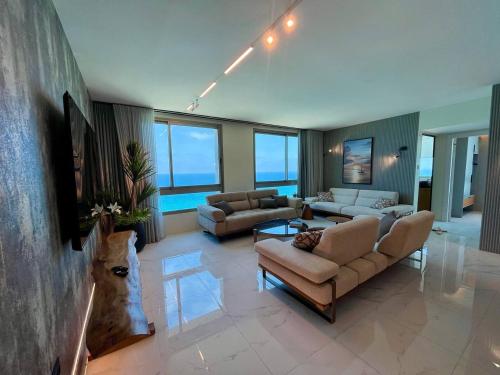 מתקני המלון, Carmel Holiday Apartments in נתניה