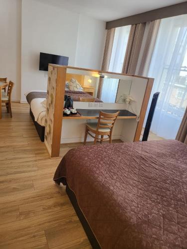 The Cleveland - main image