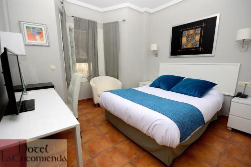 Hotel La Encomienda Hotel La Encomienda is a popular choice amongst travelers in Moraleja, whether exploring or just passing through. The hotel offers a wide range of amenities and perks to ensure you have a great time. 