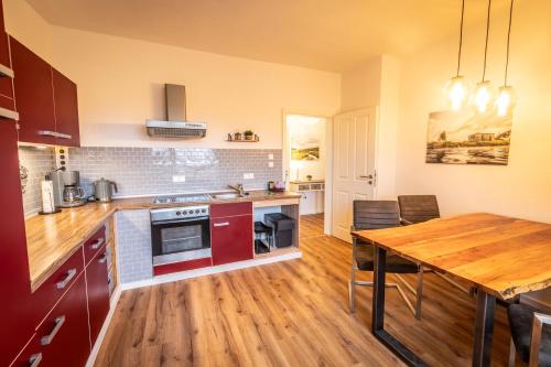 virtuve, Landhaus Apartment zwischen Steinhude und Deister in Auhagen