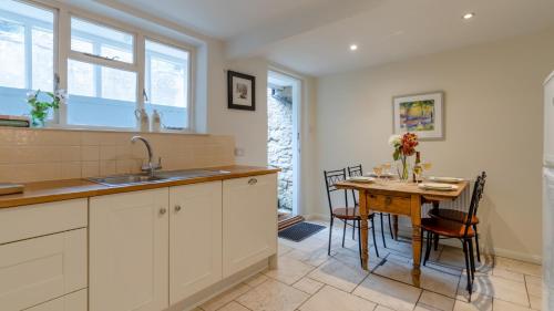 Christmas Cottage in Tetbury