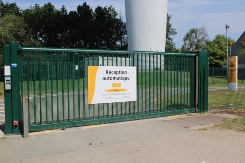 Premiere Classe St Quentin en Yvelines Elancourt - image 7
