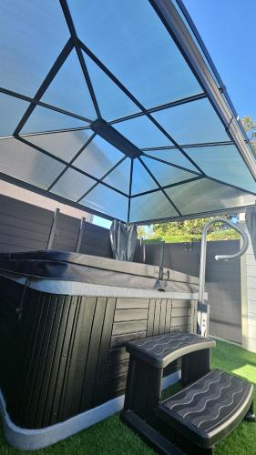 Iekārtas, hébergement privée Jaccuzzi en supplément (hebergement privee Jaccuzzi en supplement) in Saint-Clair-du-Rhone (Rhone-Alpes)