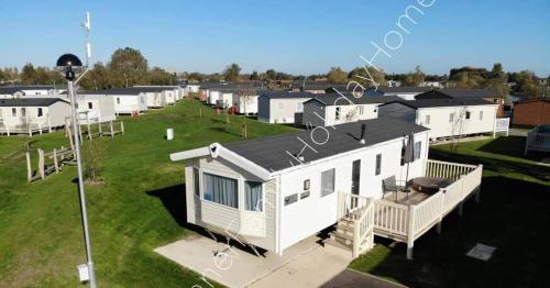 Kestral Close caravan holidays with hot tub