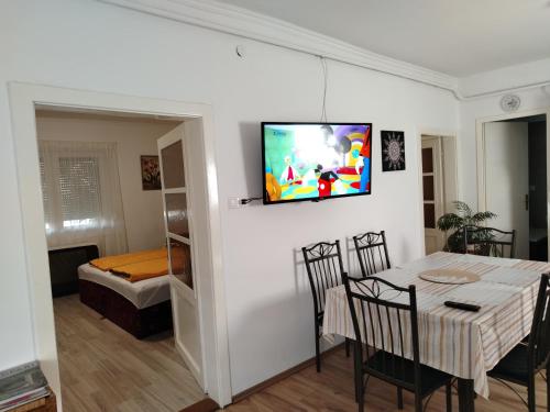 BB HÄZ Apartman (BB HAZ Apartman) in Balatonboglár