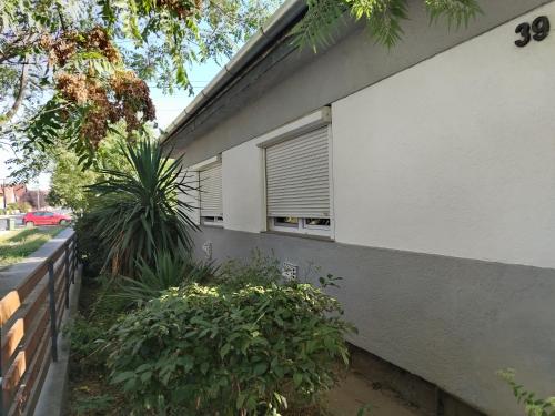 BB HÄZ Apartman (BB HAZ Apartman) in Balatonboglár