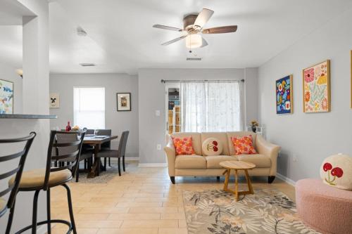 Parkside Alexandria Townhome - 3br free parking in Alexandria, USA