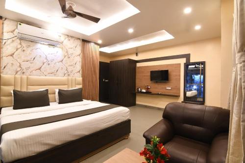 . N B Sonar Bangla Hotel