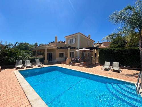 Exterior view, Perfect Golf & Beach Villa for 8 people in Gramacho