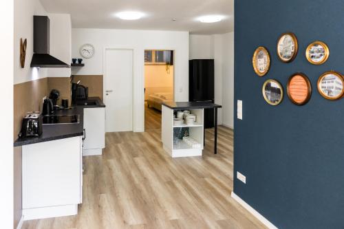 3 BR Altstadtwohnung mit Parkplatz, tolle Lage in Schwäbisch Hall, bis 8 Personen 3 BR Altstadtwohnung mit Parkplatz, tolle Lage in Schwäbisch Hall, bis 8 Personen