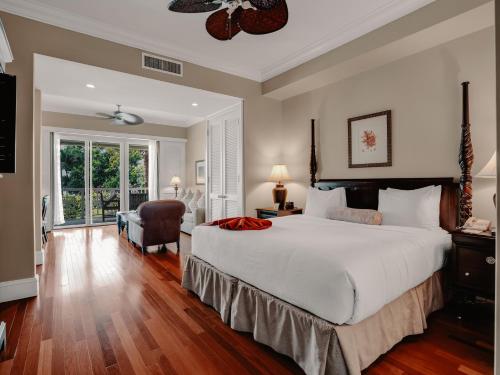Valentines Resort & Marina in Dunmore Town