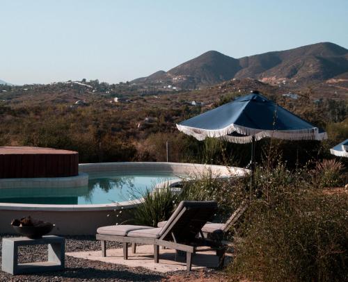 Glamping Valle de Guadalupe with Private Bathrooms by YUMA Resort in San Antonio de las Minas