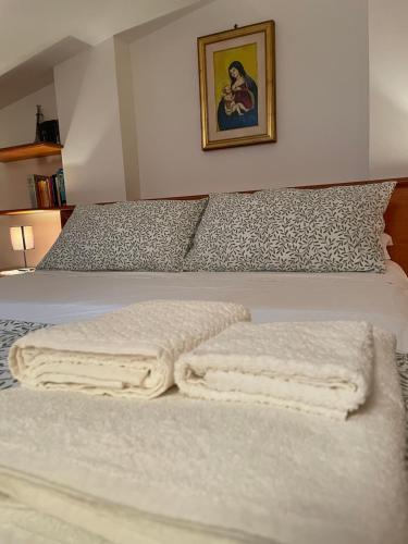  La casa nel cortile, Ferienwohnung in Castelbuono