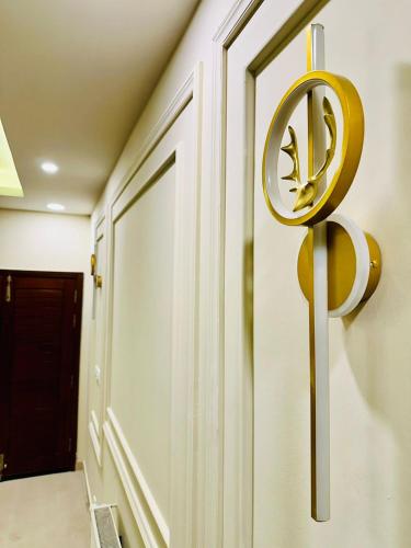 Luxury 2 Bedroom Apartment- F11 Islamabad - image 5