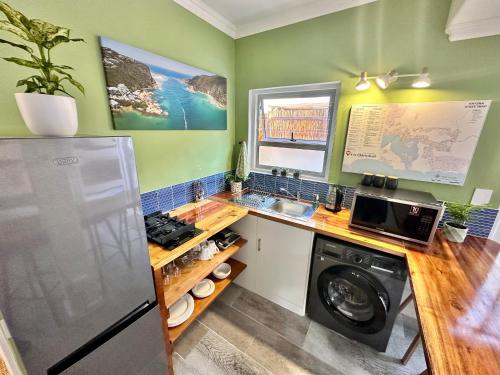 4 on Meerenbosch's Boma unit