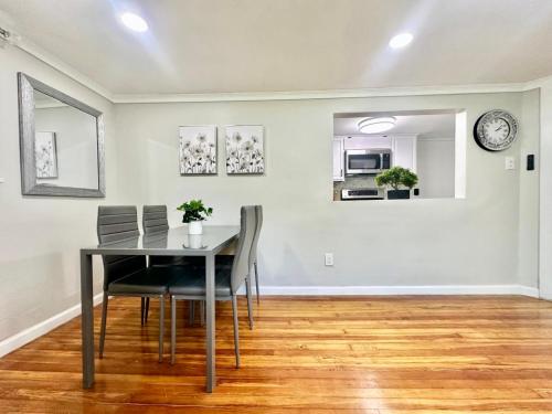 Town & Country Andover, NJ Area Apt- 2nd FL in Andover Township (NJ)