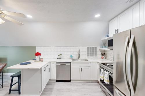 Tranquil Oasis Unit B