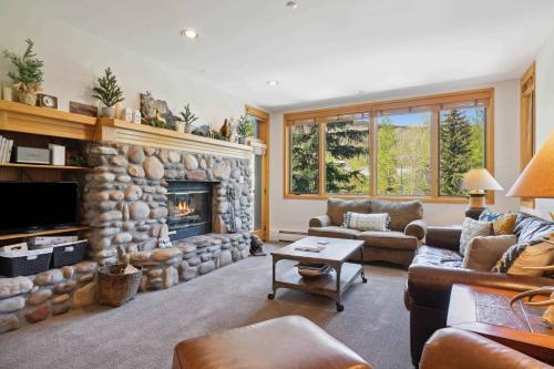 Highlands Lodge 205 by East West Hospitality