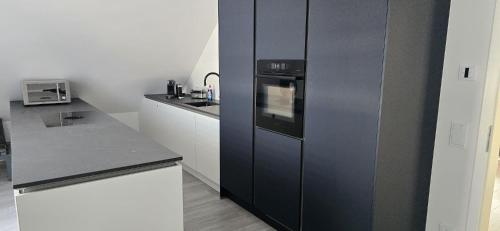 keuken, Wohnung Düsseldorf Ratingen nähe Messe Flughafen Uni Essen (Wohnung Dusseldorf Ratingen nahe Messe Flughafen Uni Essen) in Ratingen