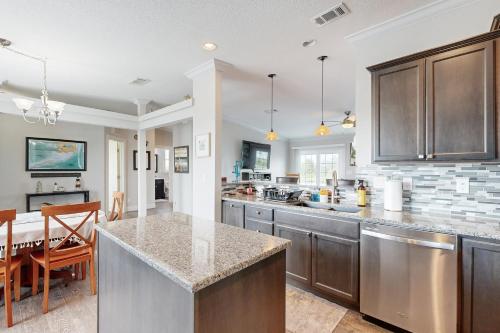 Salty Air Retreat in ลิตเติล ทอช คีย์ (FL)