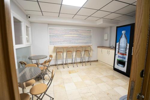 Hostal Residencia Pasaje - image 9