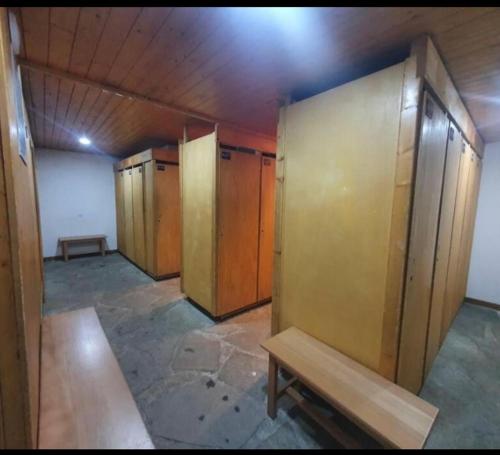 APPARTEMENT charme SPA & PARKING COUVERT Au pied des pistes Plagne 1800 in لا بلاجني