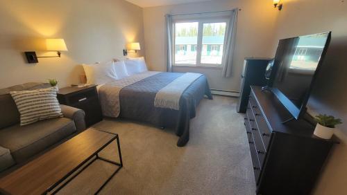 The Golden Bear Motel