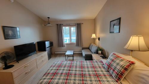 The Golden Bear Motel in Tok (AK)