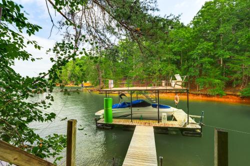 TheView on Lake Lanier with Boat Dock! in Gainesville, USA