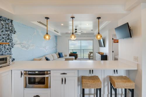 Florida Keys Getaway with Stunning Ocean Views in Layton (FL)